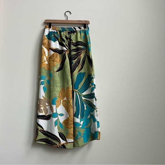 Chico's 00 Pull On Wide Leg Crop Fashion Culotte Santa Ponsa Palm Palazzo pants - Picture 7 of 13